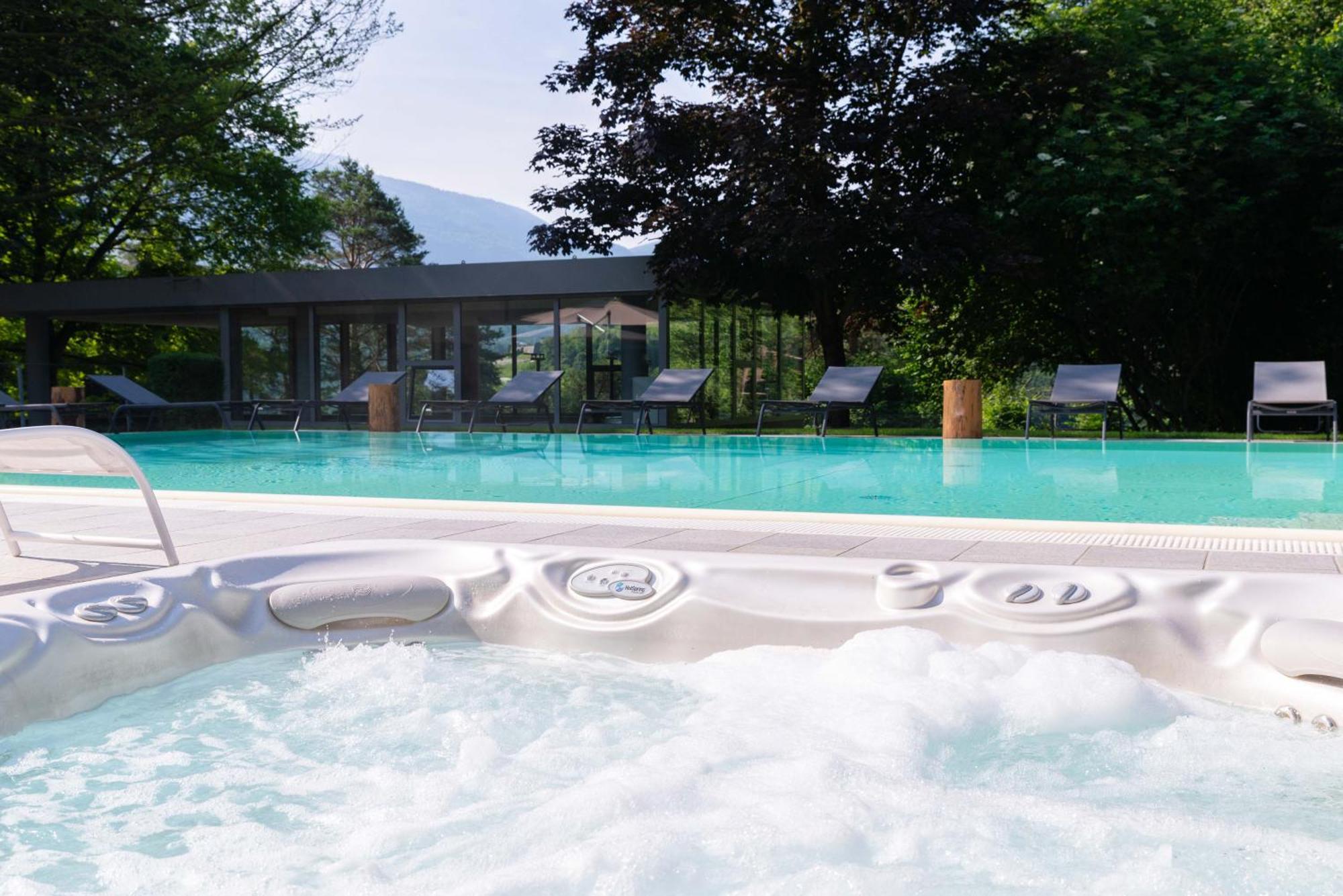 Vital Hotel Flora Comano Terme Eksteriør bilde