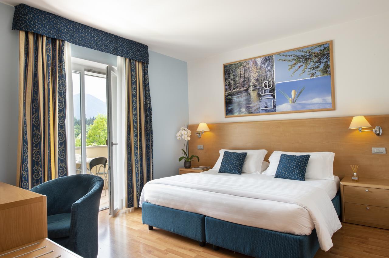 Vital Hotel Flora Comano Terme Eksteriør bilde